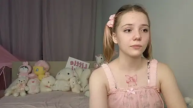 Snapshot of PrincessLittleKiki chatting on July 2026 08:06:02 PM PrincessLittleKiki online show from July 2026 08:06:02 PM