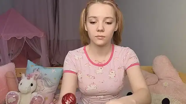 PrincessLittleKiki online show from February 2026 09:36:01 PM