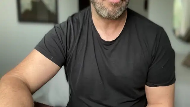 Snapshot of Mr_Beef chatting on November 2025 11:58:02 AM Mr Beef online show from November 2025 11:58:02 AM