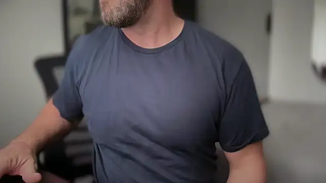 Mr Beef online show from October 2025 12:51:02 PM