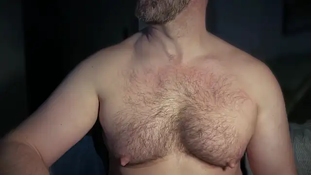 Snapshot of Mr_Beef chatting on December 2025 12:17:02 AM Mr Beef online show from December 2025 12:17:02 AM