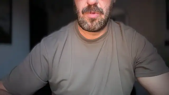 Mr Beef online show from October 2025 05:01:02 PM