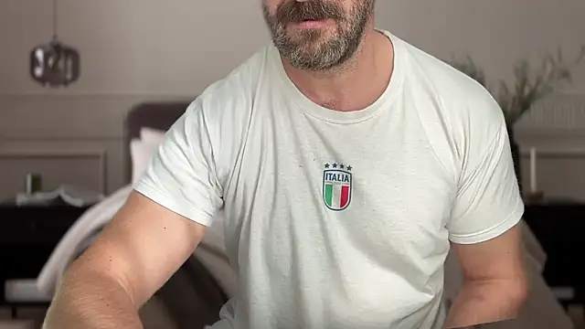 Mr Beef online show from September 2025 10:08:01 AM