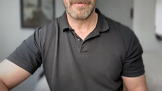 Mr Beef online show from April 2026 11:48:02 AM