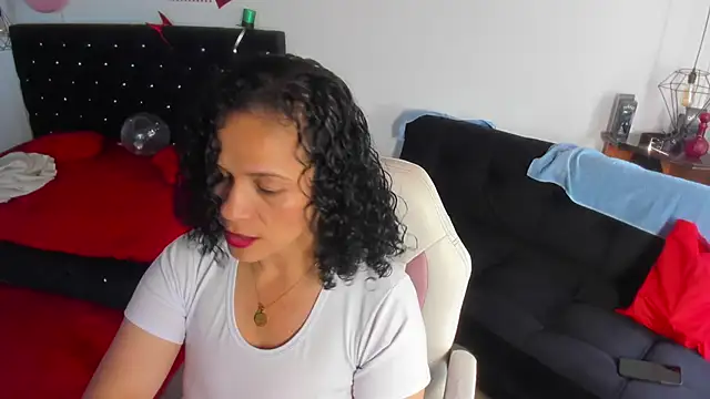 Snapshot of Aliciia_cute1 chatting on June 2026 09:20:02 PM Aliciia cute1 online show from June 2026 09:20:02 PM