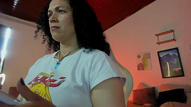 Aliciia cute1 online show from October 2025 09:38:02 PM