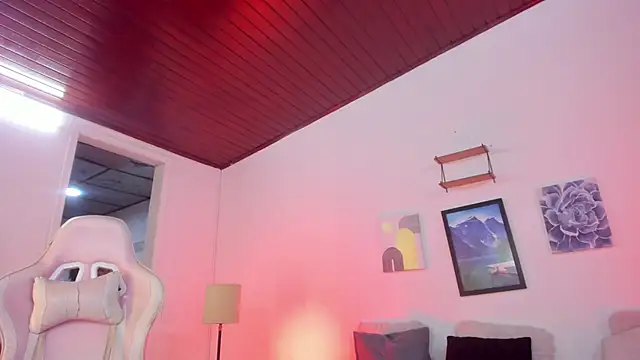 Aliciia cute1 online show from September 2025 09:20:02 AM