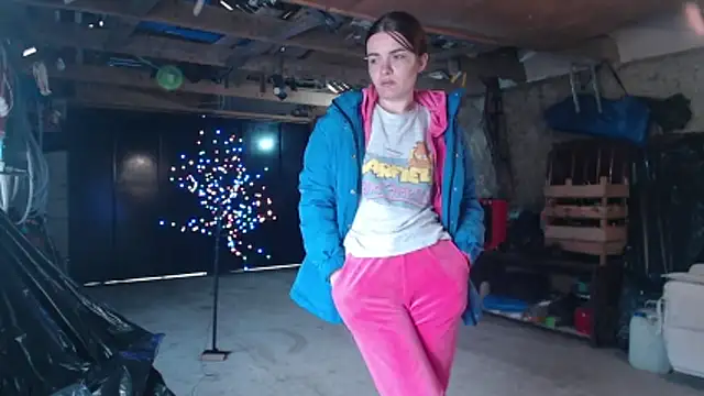  JustmeHere  online show from December 2025 12:48:02 PM