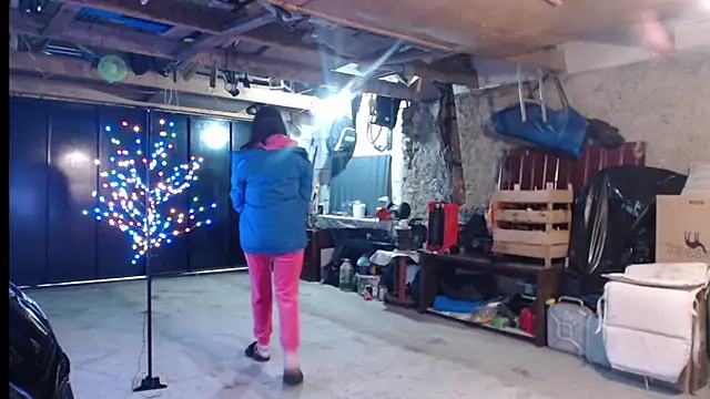  JustmeHere  online show from December 2025 12:37:01 PM