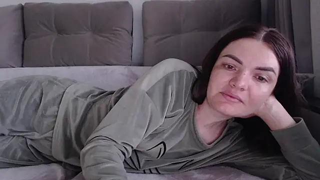  JustmeHere  online show from April 2026 05:47:01 AM