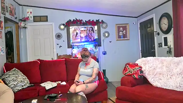 Lisalovely6981 online show from February 2026 09:14:02 PM
