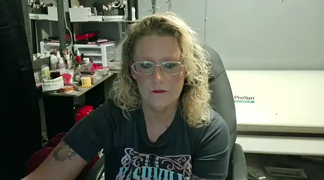 Lisalovely6981 online show from January 2025 10:50:01 AM