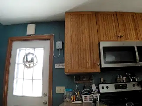 Snapshot of Seymour93 chatting on February 2025 02:24:01 PM Seymour93 online show from February 2025 02:24:01 PM