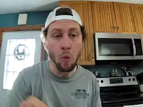 Snapshot of Seymour93 chatting on February 2025 04:02:01 PM Seymour93 online show from February 2025 04:02:01 PM