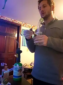 Snapshot of Seymour93 chatting on December 2024 08:58:01 PM Seymour93 online show from December 2024 08:58:01 PM