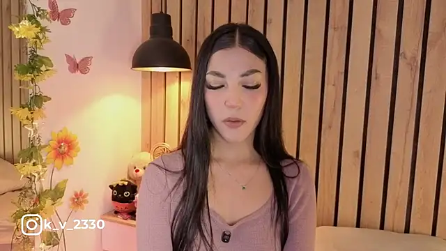 sofiesoft online show from April 2026 08:53:02 PM