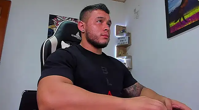 Snapshot of Marco_diaz1 chatting on March 2025 10:02:02 PM Marco diaz1 online show from March 2025 10:02:02 PM