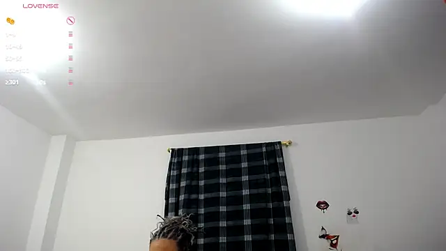 Snapshot of Uzziah_Sabag chatting on February 2026 01:45:01 AM Uzziah Sabag online show from February 2026 01:45:01 AM