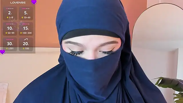 Snapshot of anna-henao chatting on September 2025 08:02:02 PM anna-henao online show from September 2025 08:02:02 PM