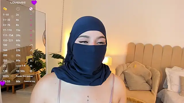 Snapshot of anna-henao chatting on June 2026 01:27:02 AM anna-henao online show from June 2026 01:27:02 AM