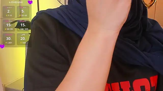 anna-henao online show from March 2026 08:13:01 PM