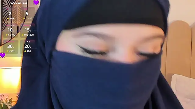 Snapshot of anna-henao chatting on September 2025 07:17:02 PM anna-henao online show from September 2025 07:17:02 PM