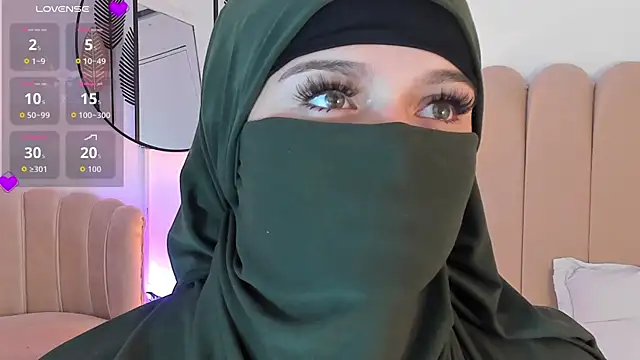 Snapshot of anna-henao chatting on September 2025 10:08:01 PM anna-henao online show from September 2025 10:08:01 PM