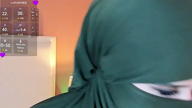 Snapshot of anna-henao chatting on October 2025 07:59:01 PM anna-henao online show from October 2025 07:59:01 PM