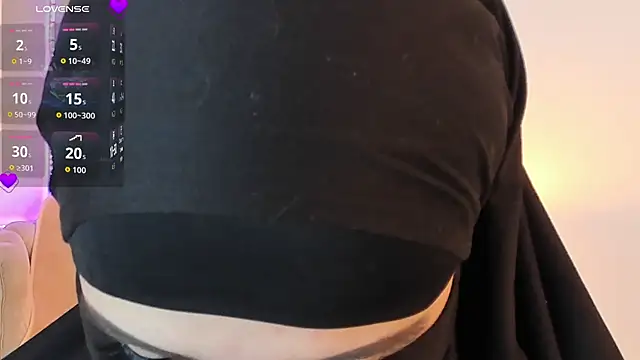 Snapshot of anna-henao chatting on September 2025 07:13:02 PM anna-henao online show from September 2025 07:13:02 PM