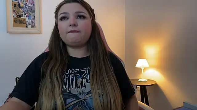 Snapshot of SweetPaige_ chatting on December 2025 03:36:02 PM SweetPaige online show from December 2025 03:36:02 PM