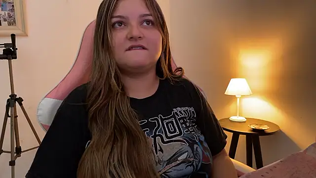 Snapshot of SweetPaige_ chatting on February 2026 02:03:01 PM SweetPaige online show from February 2026 02:03:01 PM