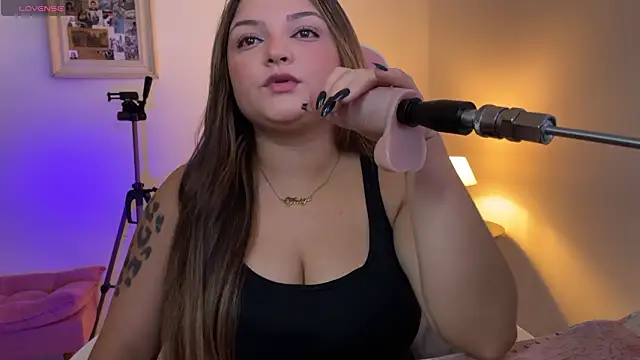 Snapshot of SweetPaige_ chatting on February 2026 04:30:02 PM SweetPaige online show from February 2026 04:30:02 PM