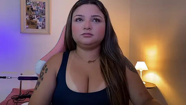 Snapshot of SweetPaige_ chatting on January 2026 04:11:01 PM SweetPaige online show from January 2026 04:11:01 PM