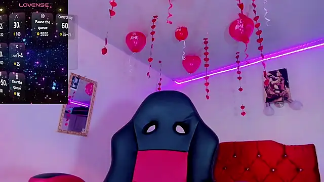 naomy  xx online show from February 2025 07:05:01 PM