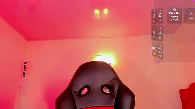 naomy  xx online show from February 2026 03:19:02 AM