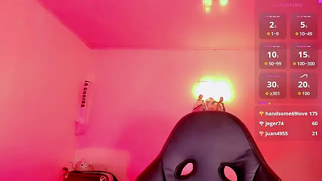 naomy  xx online show from February 2026 03:18:02 AM