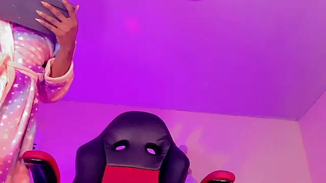 naomy  xx online show from February 2026 03:13:02 AM