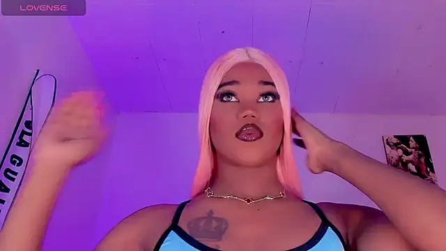 naomy  xx online show from October 2025 07:59:02 PM