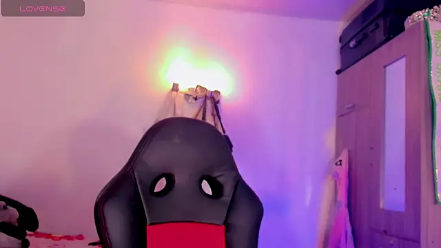 naomy  xx online show from May 2026 07:45:02 PM