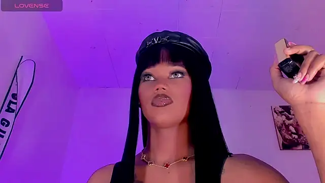 naomy  xx online show from October 2025 02:01:02 AM