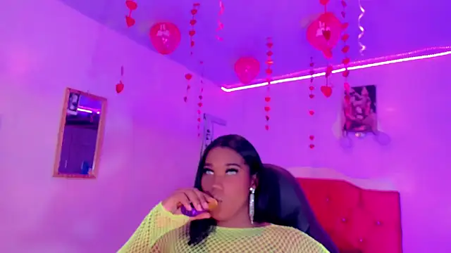naomy  xx online show from February 2025 10:26:02 PM