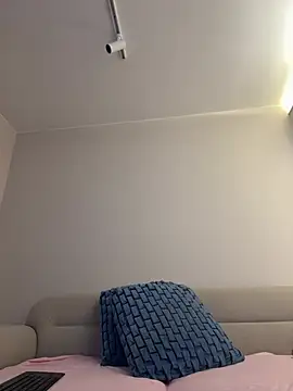 jamilaross online show from February 2026 09:02:02 PM