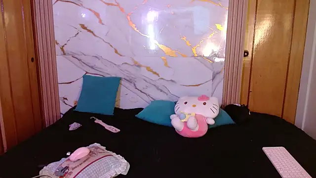 kittycatw online show from June 2026 07:52:02 PM
