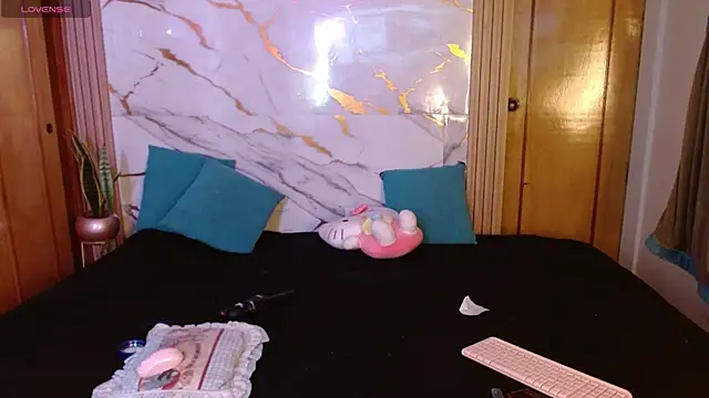 kittycatw online show from June 2026 08:58:01 AM