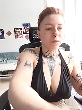 Snapshot of divine_eve chatting on March 2026 11:33:02 AM divine eve online show from March 2026 11:33:02 AM