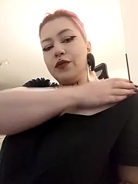 divine eve online show from March 2025 06:11:02 PM