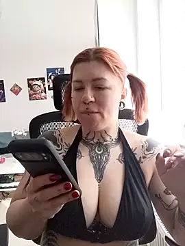 Snapshot of divine_eve chatting on March 2026 10:18:02 AM divine eve online show from March 2026 10:18:02 AM