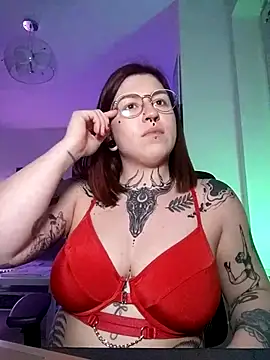 divine eve online show from November 2025 09:53:01 PM