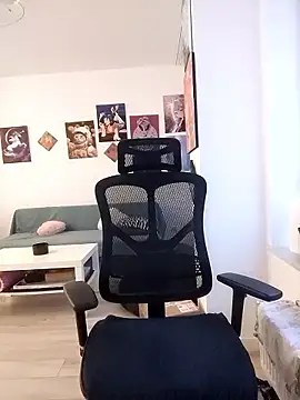 divine eve online show from January 2026 02:20:02 PM