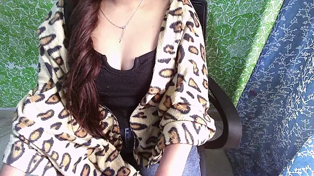 Snapshot of _mOOn_light_ chatting on December 2025 05:17:02 AM mOOn light online show from December 2025 05:17:02 AM